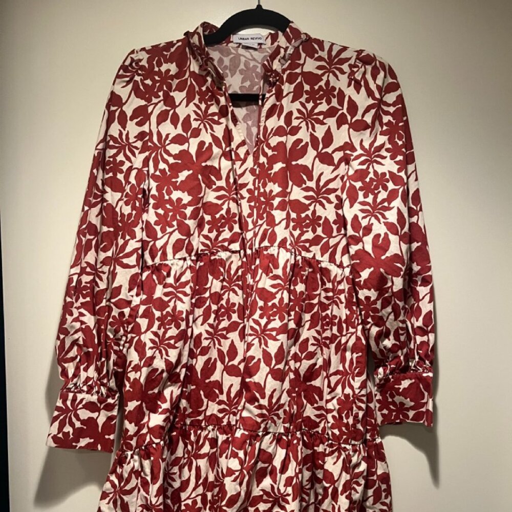 Charming Dark Red and White Floral Dress 100% Cotton Size 4 / Small